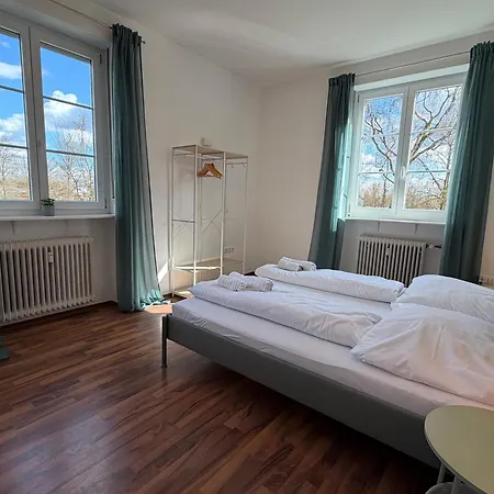Grand - Perfekt Fuer 6! Kueche Parken Wlan Apartmán Wang