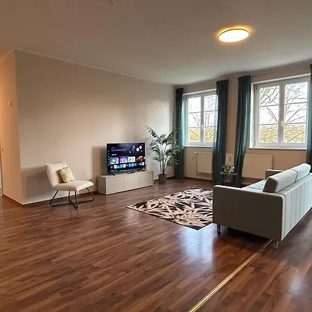 Apartmán Grand - Perfekt Fuer 6! Kueche Parken Wlan