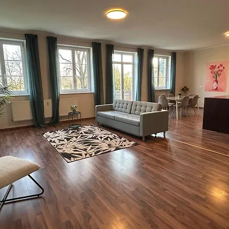 Appartement Grand - Perfekt Fuer 6! Kueche Parken Wlan